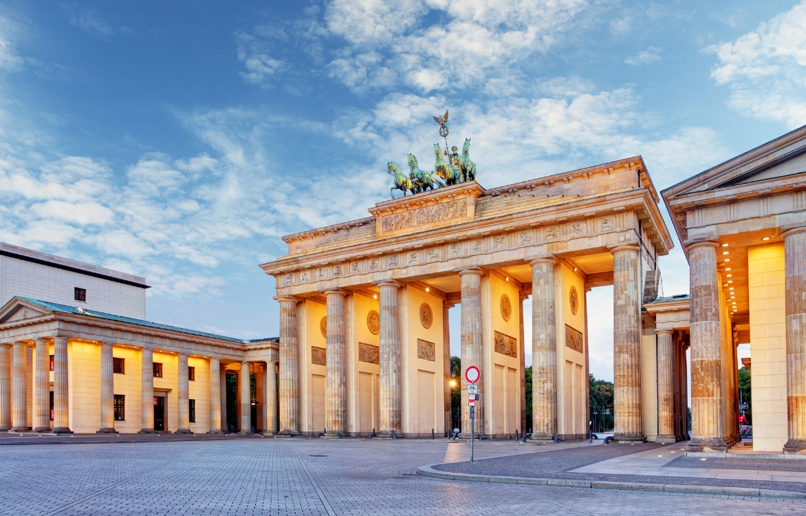 Sight seeing in Berlin - Brandenburg Gate |  Luxury travel guide
