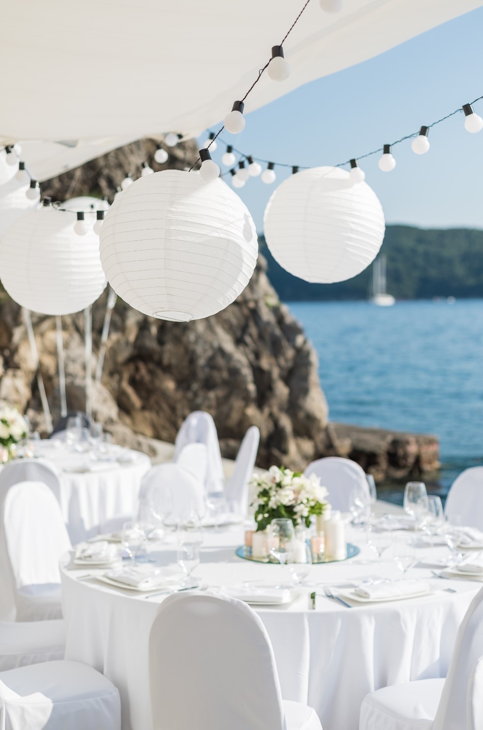 Dining table at a beachside wedding venue 