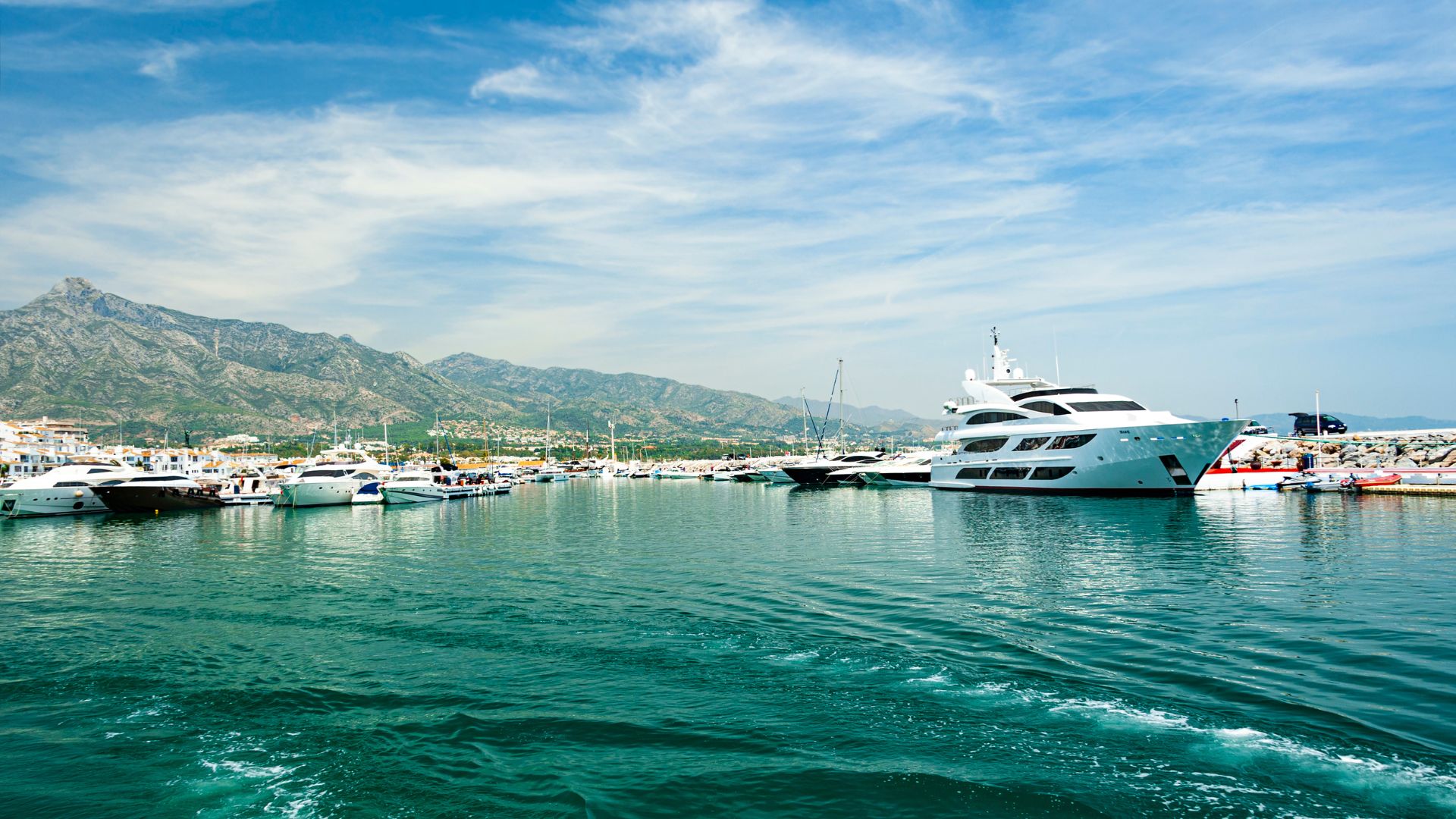 Yacht charter in Marbella 