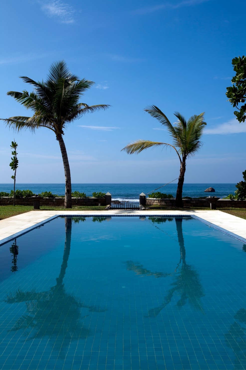 Luxury swimming pool with a view of the ocean 